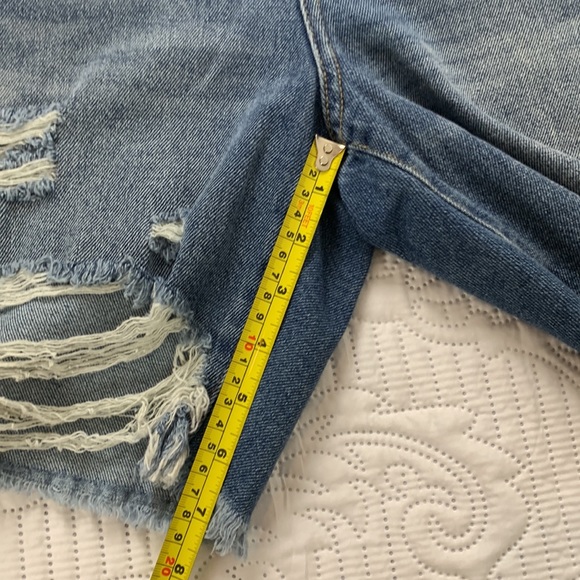 NWT Sincerely Jules High Rise Wedge Denim Shorts - Picture 12 of 13